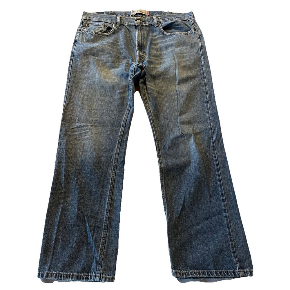 Levi’s 559 Jeans Men’s 38x32 Blue Medium Wash Cotton Denim Outdoor Travel Work